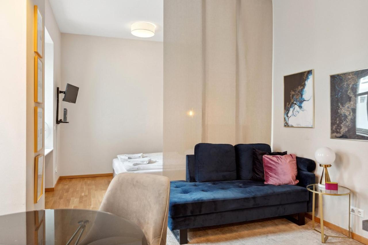 Arbio I Design Near Deutsche Oper * Берлин